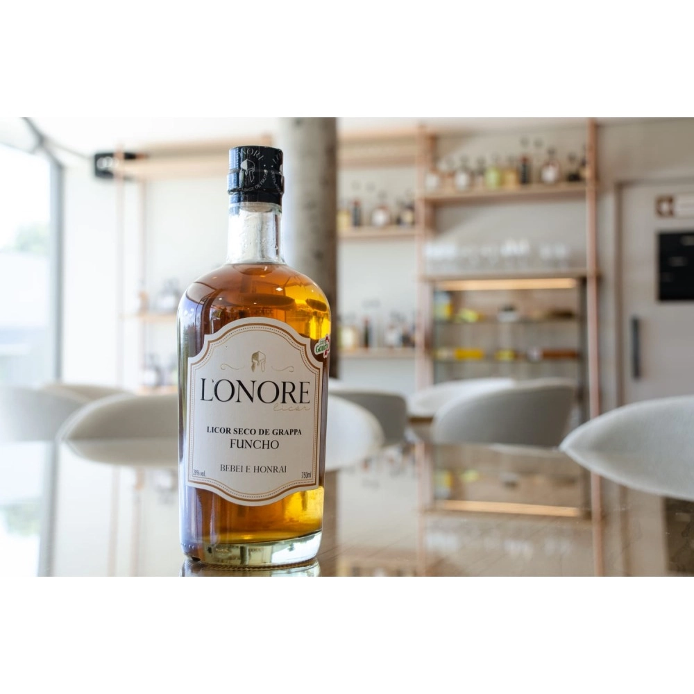 LICOR SECO DE  GRAPPA COM FUNCHO 750ML