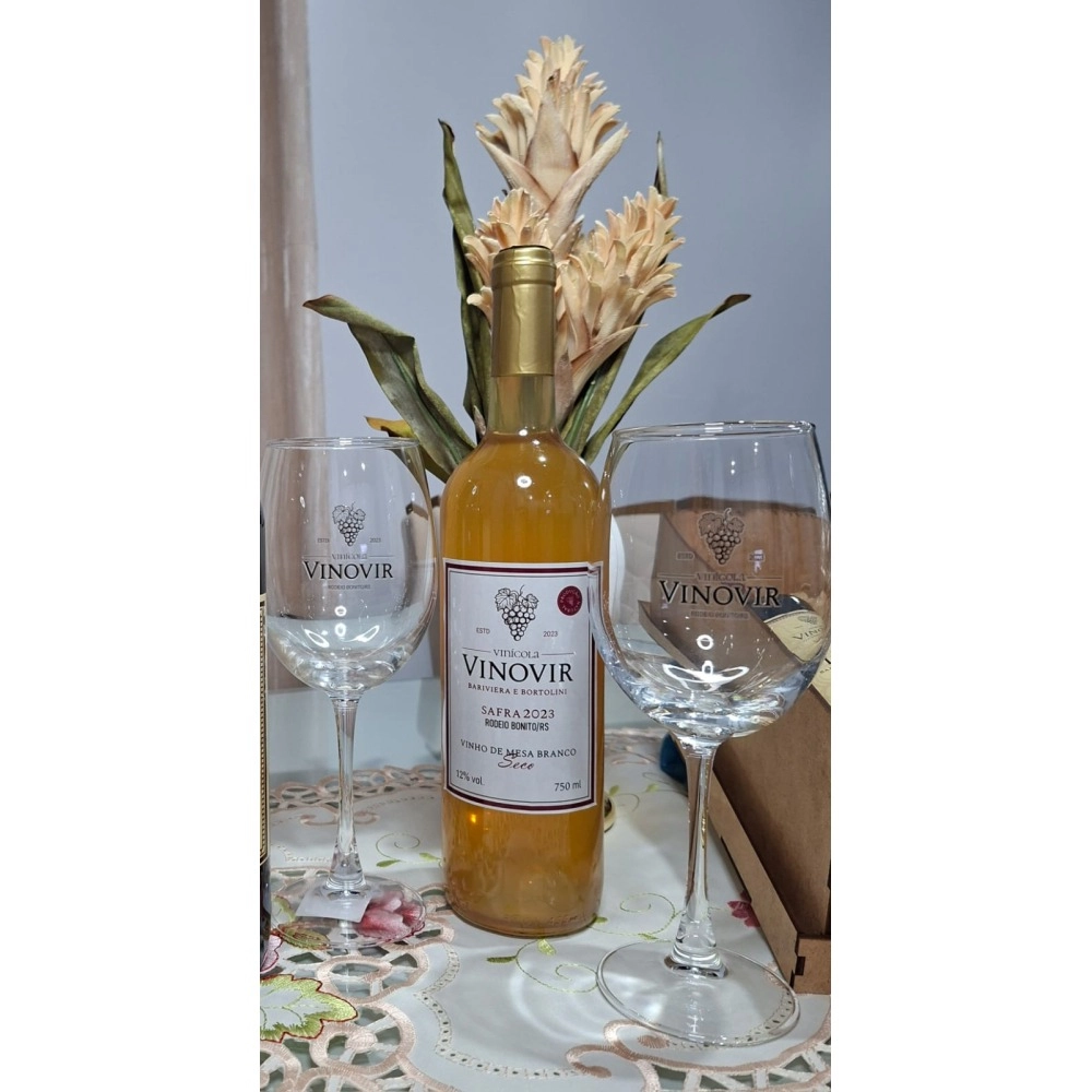 VINHO DE MESA BRANCO SECO 750 ML - BRANCO